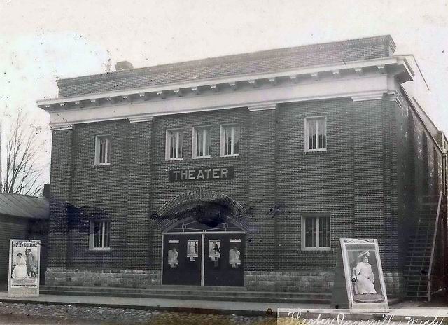 Sauk Theatre - 1907 From Paul (newer photo)